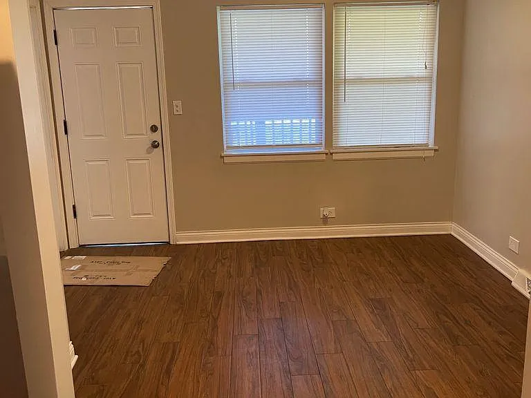 2316 W Arthur Ave #2 — Photo 6