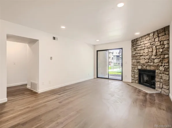 3696 S Depew Street #102, Lakewood, CO 80235