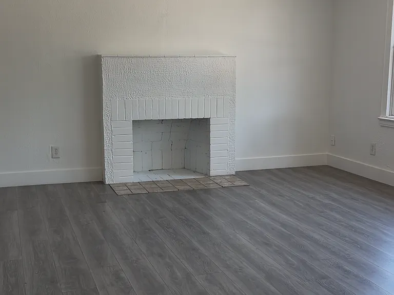 2115 E Princeton Ave — Photo 9