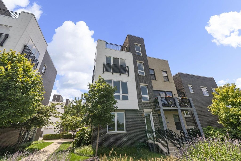 Real estate listing image