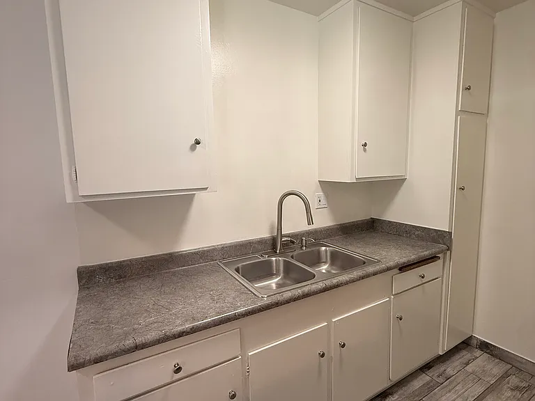 4635 N Bellflower Blvd #2 — Photo 17