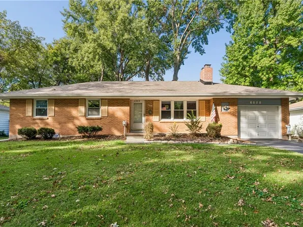 6808 Larsen Ln, Shawnee, KS 66203