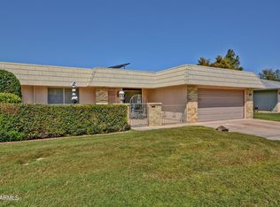 15622 N Lakeforest Dr, Sun City, AZ 85351