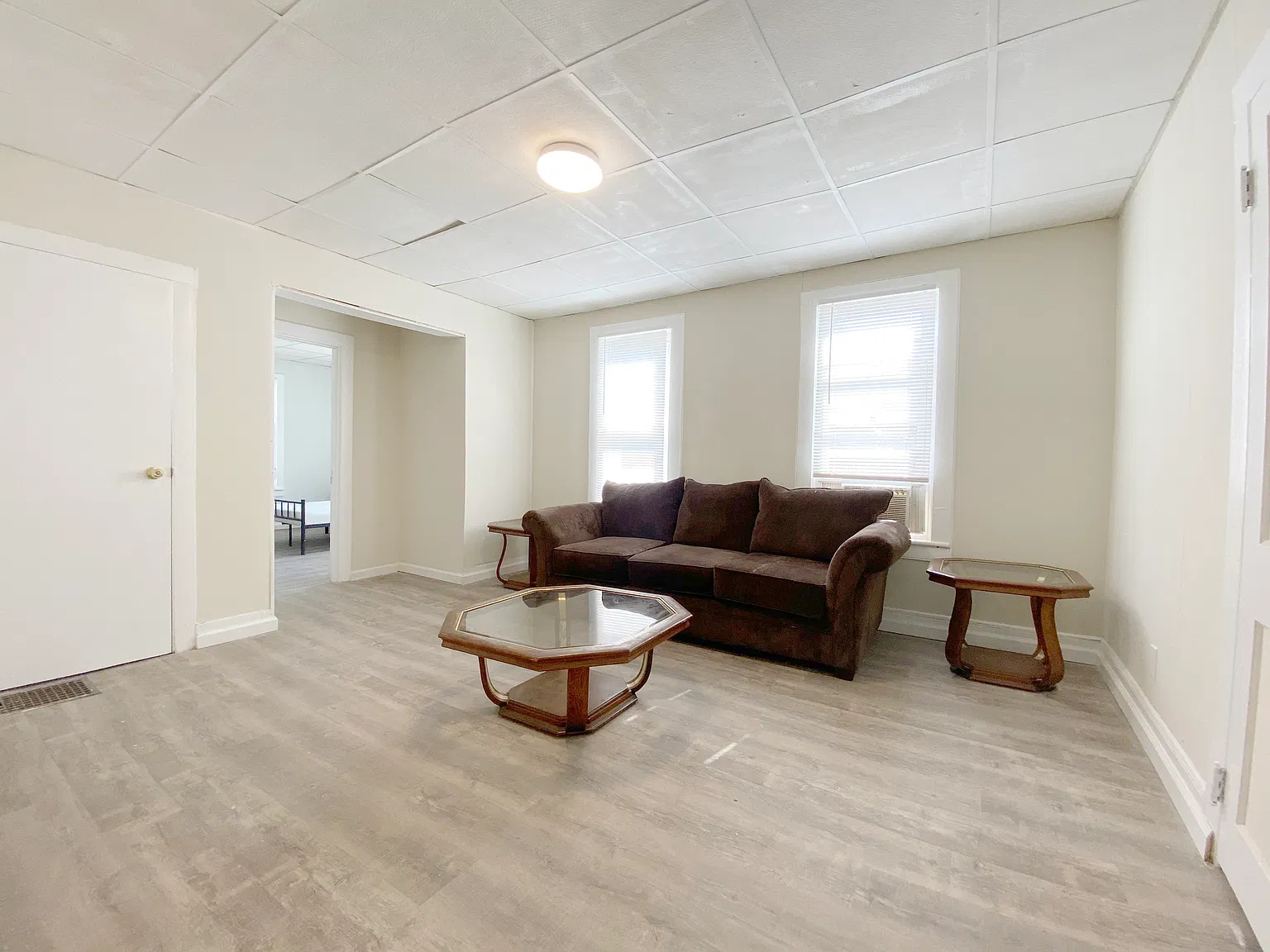 3 bed, $1,425 — Photo 4