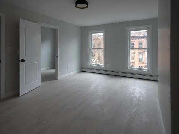 253 Monroe Street image 2 of 18