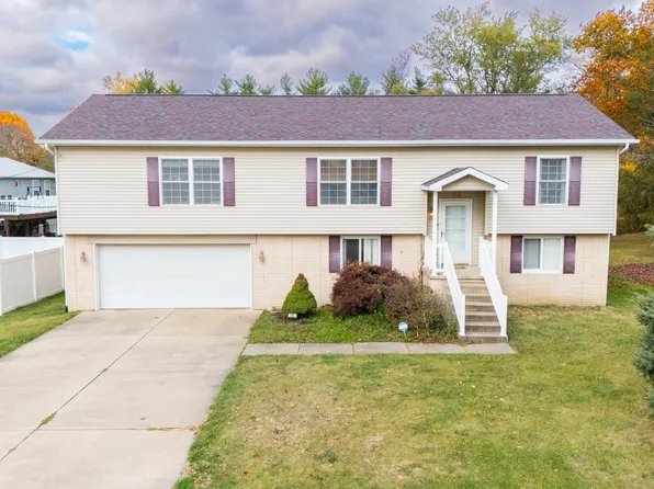 115 Webster Ln, East Peoria, IL 61611