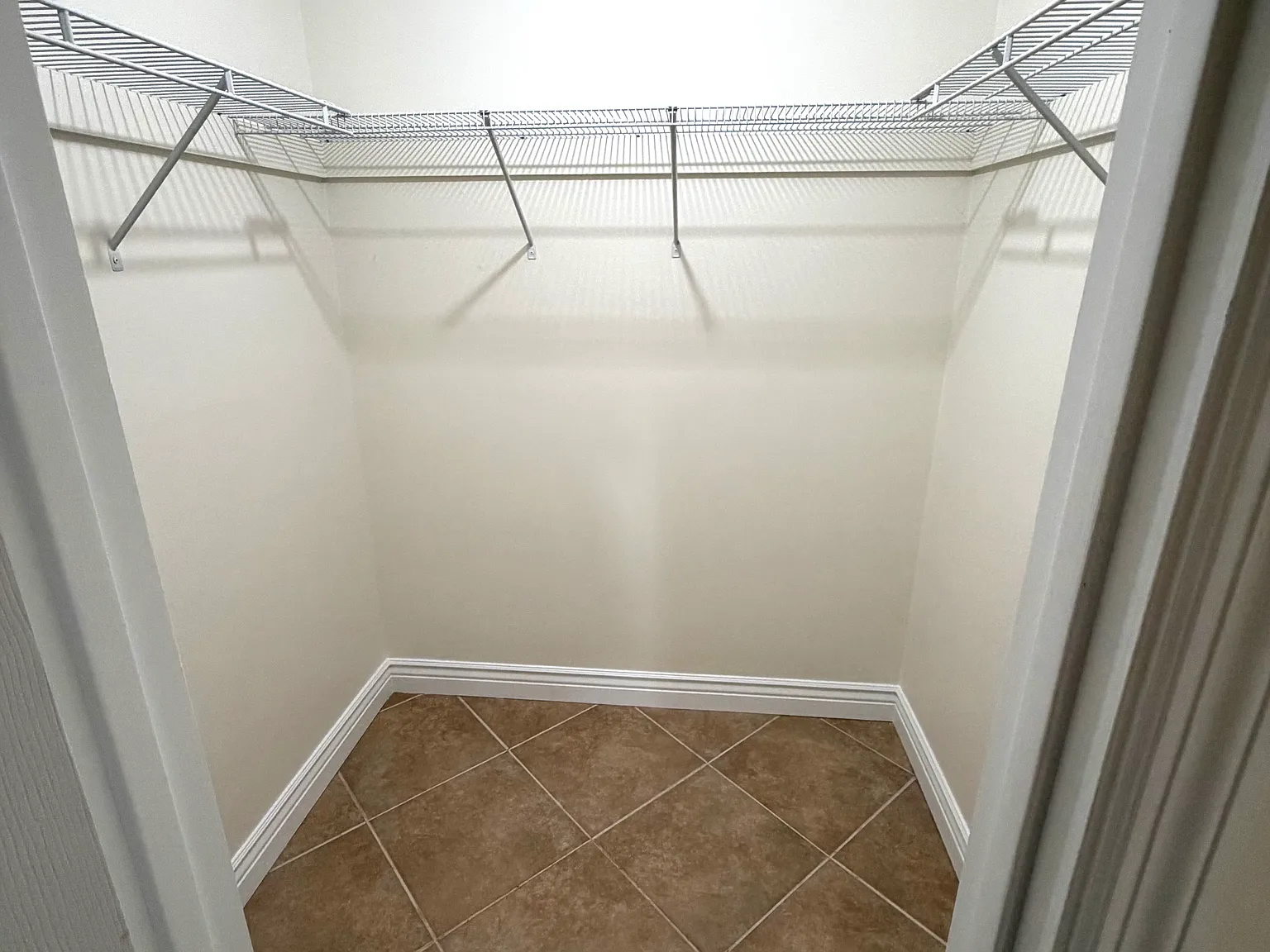 116 E Harvard St — Photo 4
