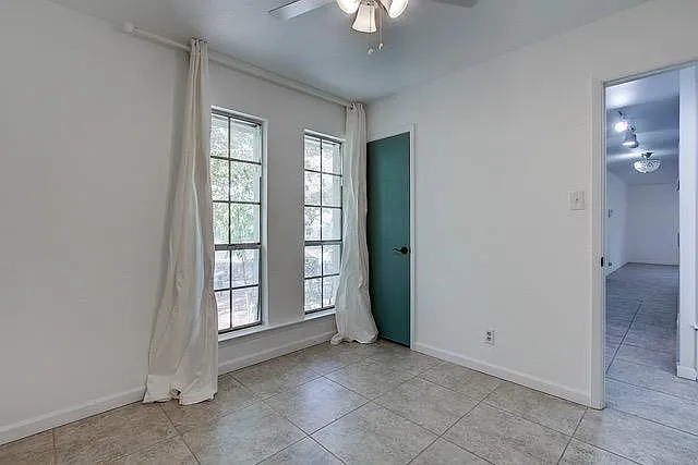 10709 Berthound Dr — Photo 21