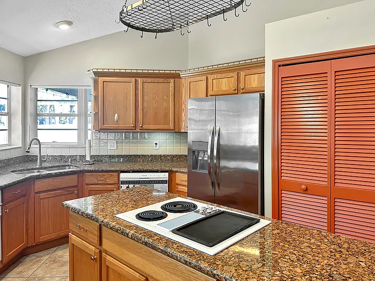 1860 Cobia Dr — Photo 10