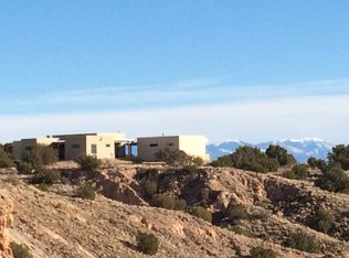 139 Blue Earth Trl #8, Abiquiu, NM 87510