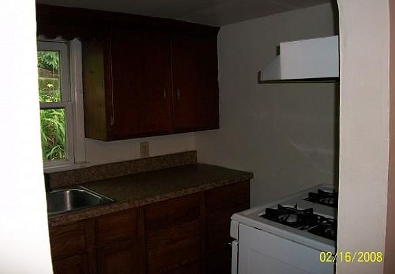 3rd image of 79 Franklin Ave