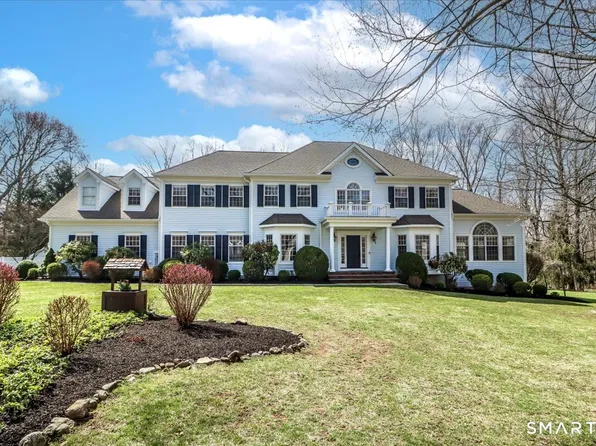 8 Encampment Place, Ridgefield, CT 06877