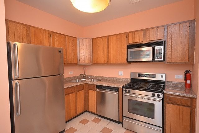 2nd image of 559 W Surf St APT 604