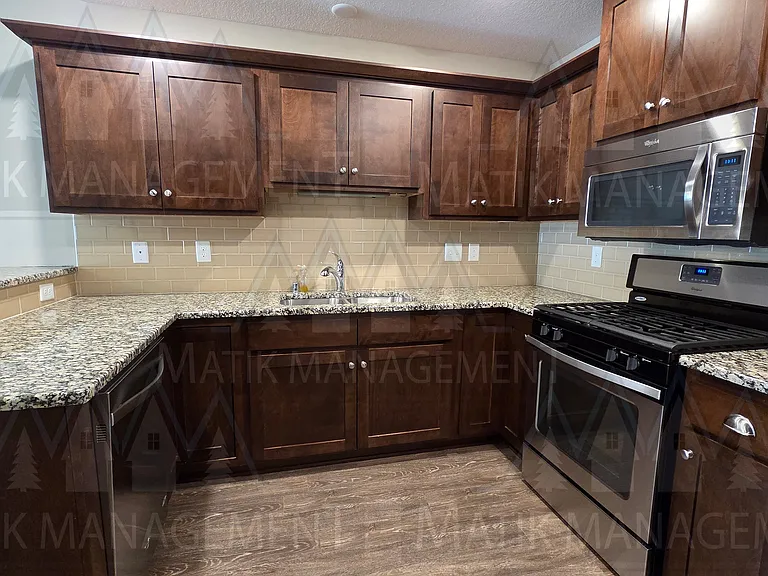 2581 Hawk Ridge Ct SE — Photo 30