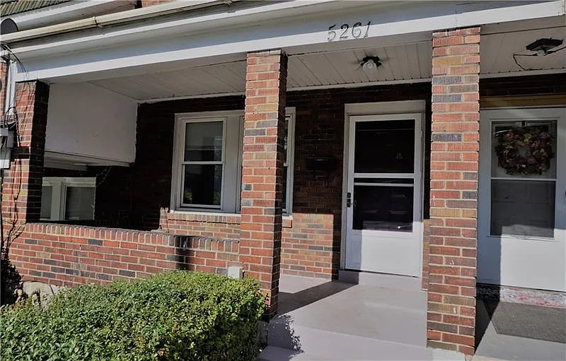 5261 Duncan St photo 1