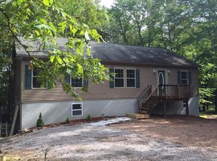 334 Bumblebee Pass, Cresco, PA 18326