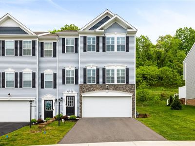 2800 Canterbury Dr, Imperial, PA, 15126