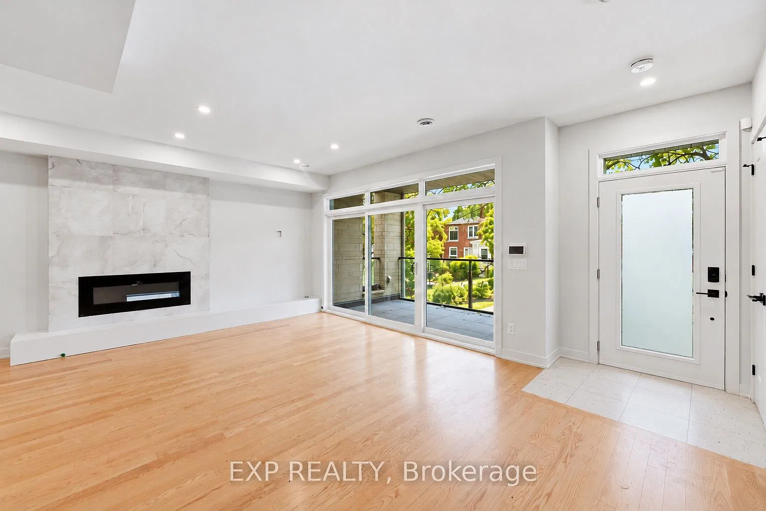 3 bed, $3,950 — Photo 3