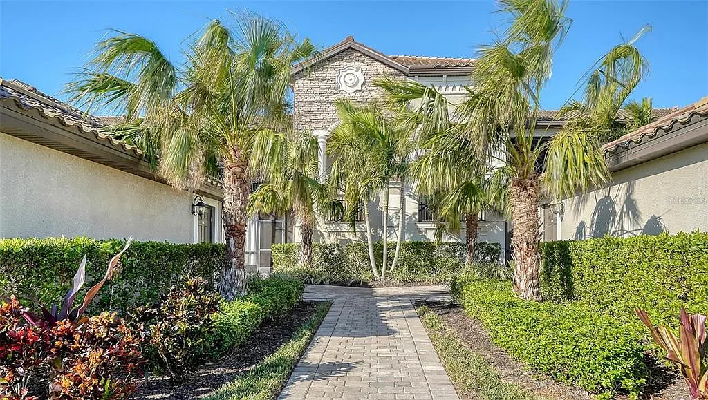 2 bed, 2.0 bath, 1569 sqft, $3,200 — Photo 4