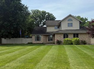 224 Point East Ln, Logansport, IN 46947
