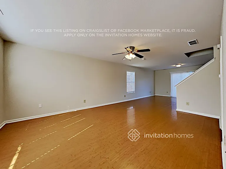 827 Littleton Dr — Photo 4