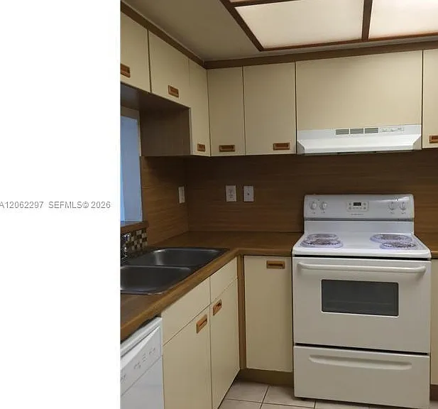 12455 SW 93rd Ter #408T — Photo 4
