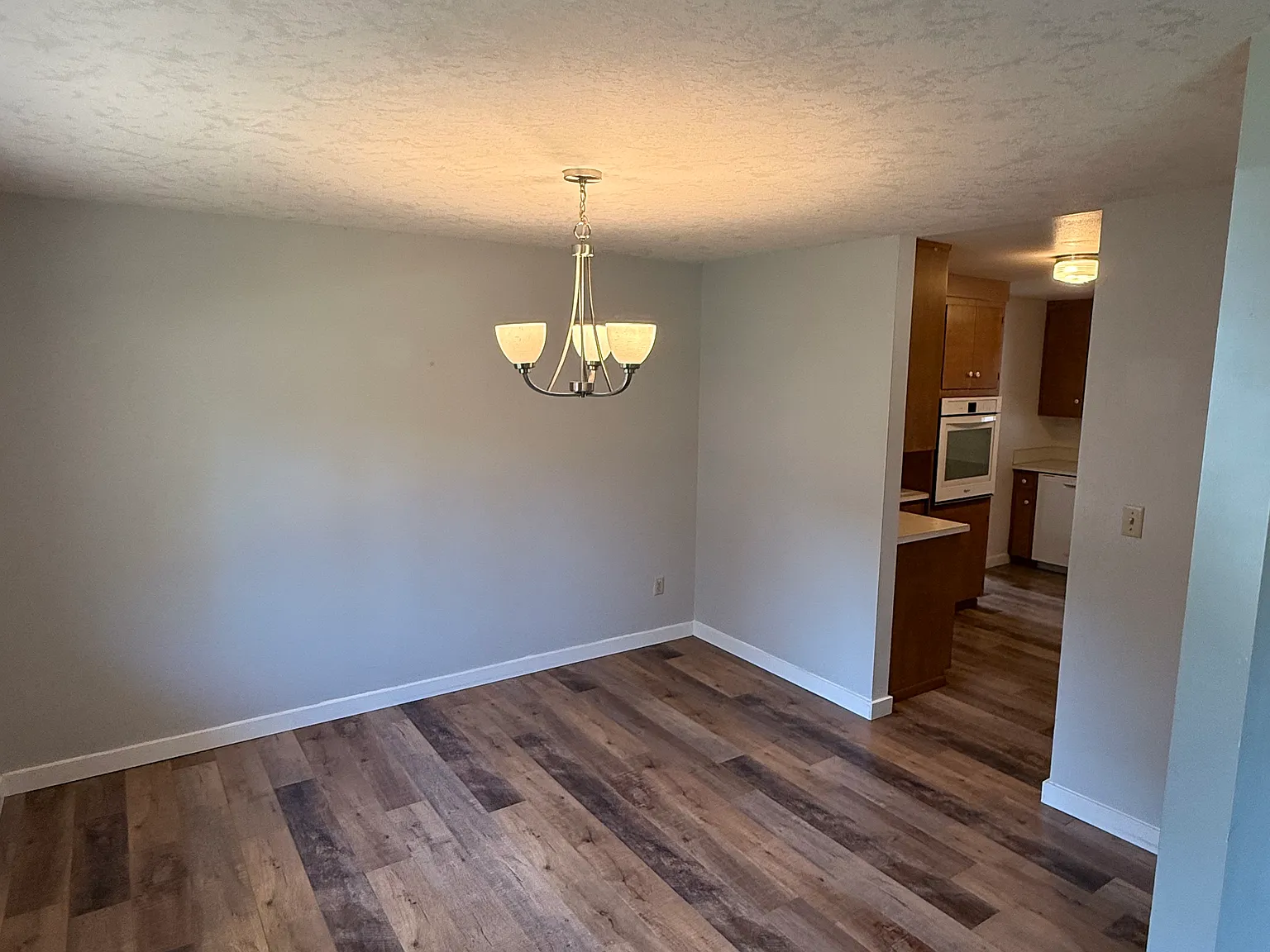 3 bed, 1580 sqft, $2,850 — Photo 2