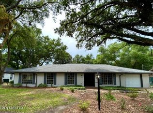 315 Fairview Dr, Biloxi, MS 39531