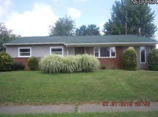 2451 Regentview Ave NE, Canton, OH 44705