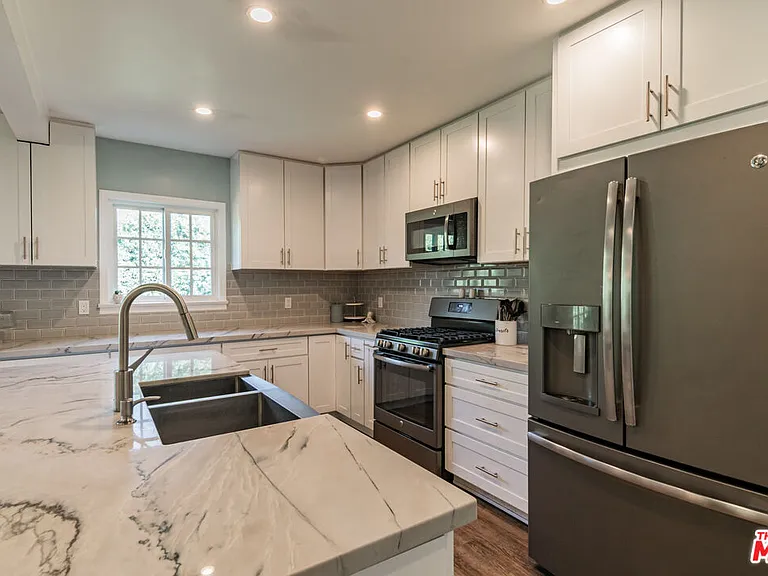 1500 Fairfield St — Photo 8