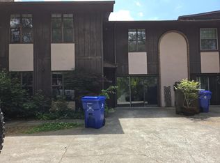 102 Goldenview Ln, Oak Ridge, TN 37830