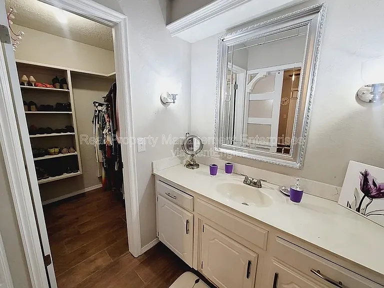 1336 SW 109th Pl — Photo 13