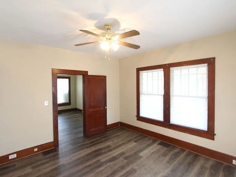4724 Court R — Photo 8