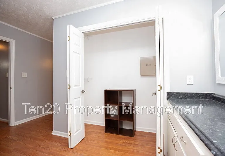 11406 Mehaffey Rd — Photo 6