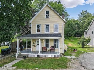9 Upper Wangum Ave, Hawley, PA 18428