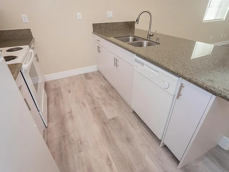 1741 S Dandelion St #2 — Photo 19