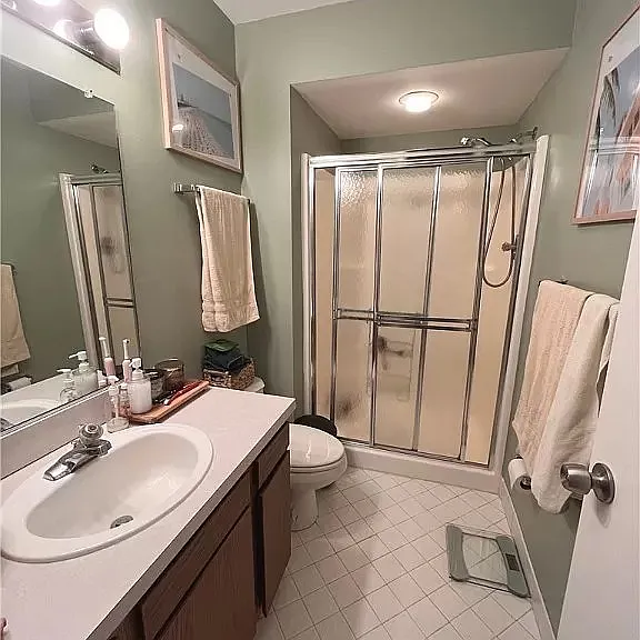 2491 Euclid Heights Blvd — Photo 2