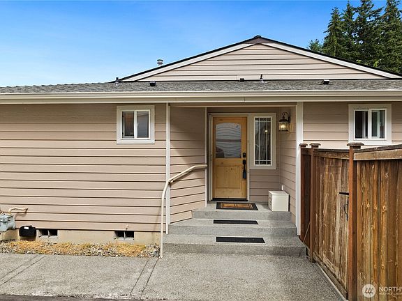 4th image of 7510 110th Street E