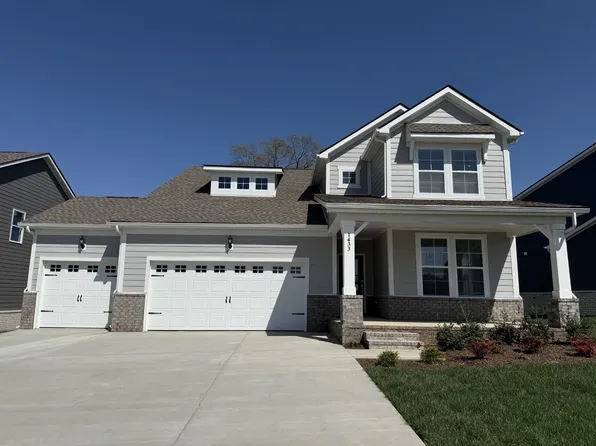 1433 English Oak Dr, Clarksville, TN 37043