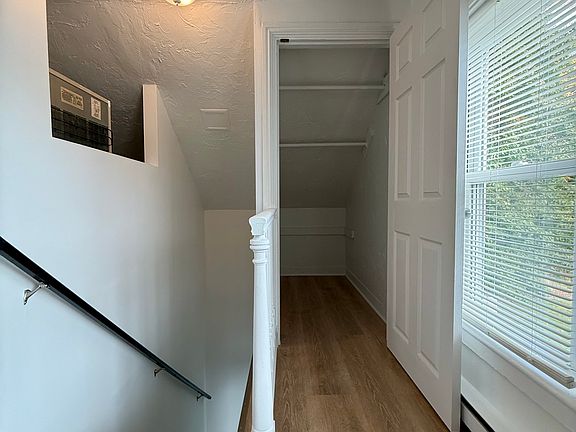 Stairs/Closet
