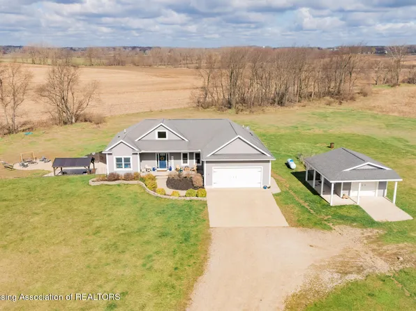 5682 Joshua Dr, Eaton Rapids, MI 48827