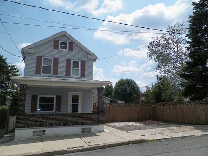 7 E Amidon St, Summit Hill, PA 18250 Zillow