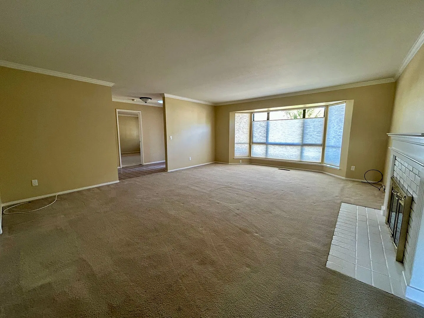 Beautiful Golf Course Views -- Spacious 2 Bedroom Home! — Photo 4