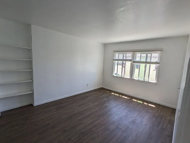 4420 Boundary St #4420 — Photo 2