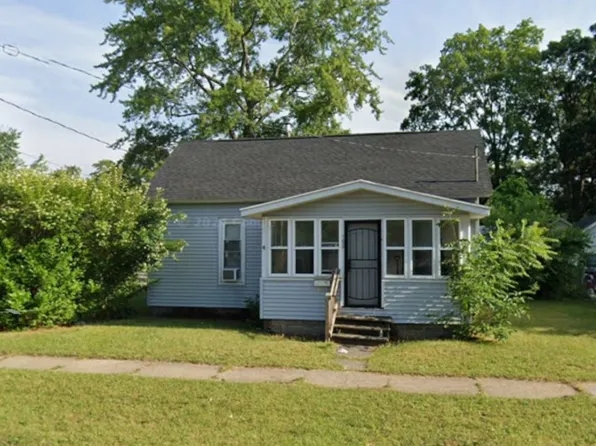 589 E Isabella Ave, Muskegon, MI 49442