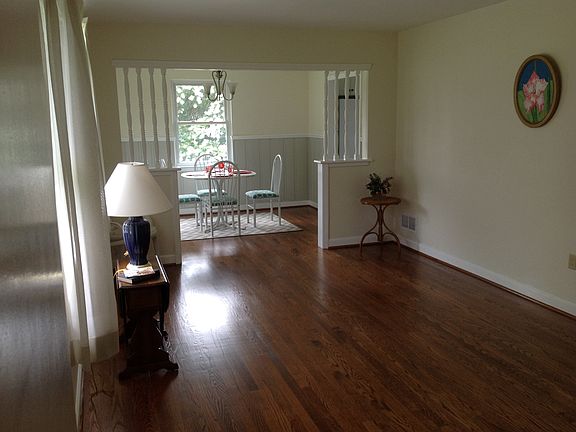 3rd image of 1131 Vivian Ave