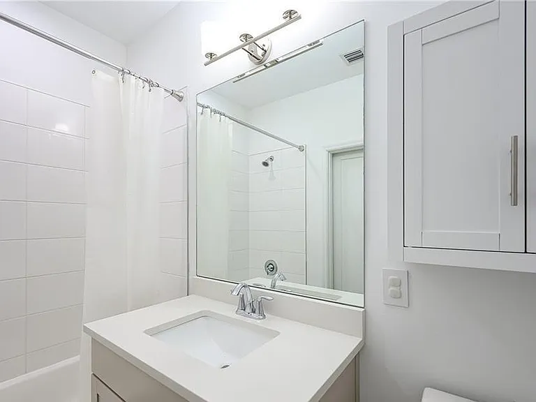 7320 Rockefeller Dr — Photo 17