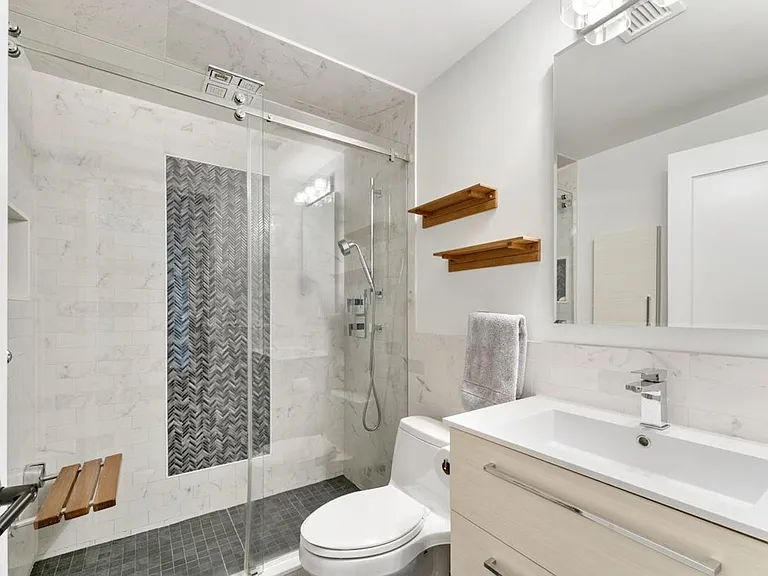 245 E 93rd St #6A — Photo 5