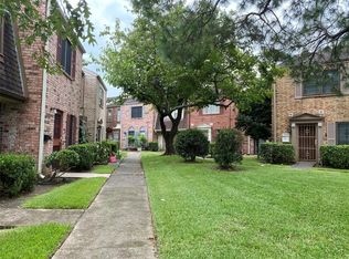 7932 Grove Ridge Dr, Houston, TX 77061