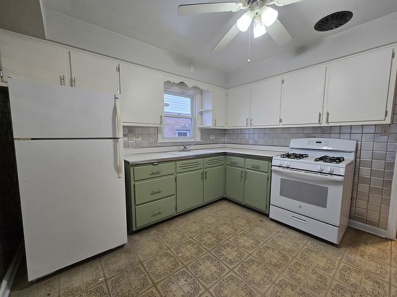 3rd image of 2508 Haymond St
